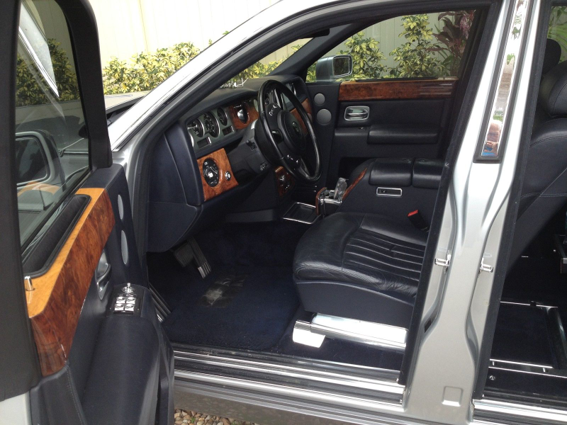 Illustration for article titled You Can Buy A Rolls Royce Phantom For The Price Of An S-Class, But Would You?
